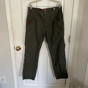 Men's Green Casual Pants